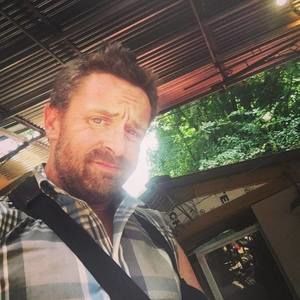 Meet your Posher, Robert